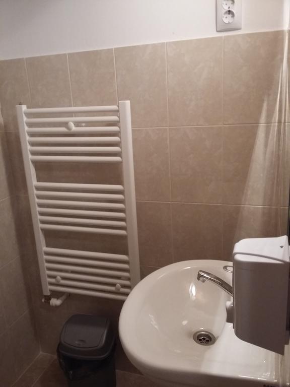 Pensiunea Casa Szabi Luna de Sus  Exteriör bild
